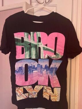 21men Brooklyn Tee- Size Medium